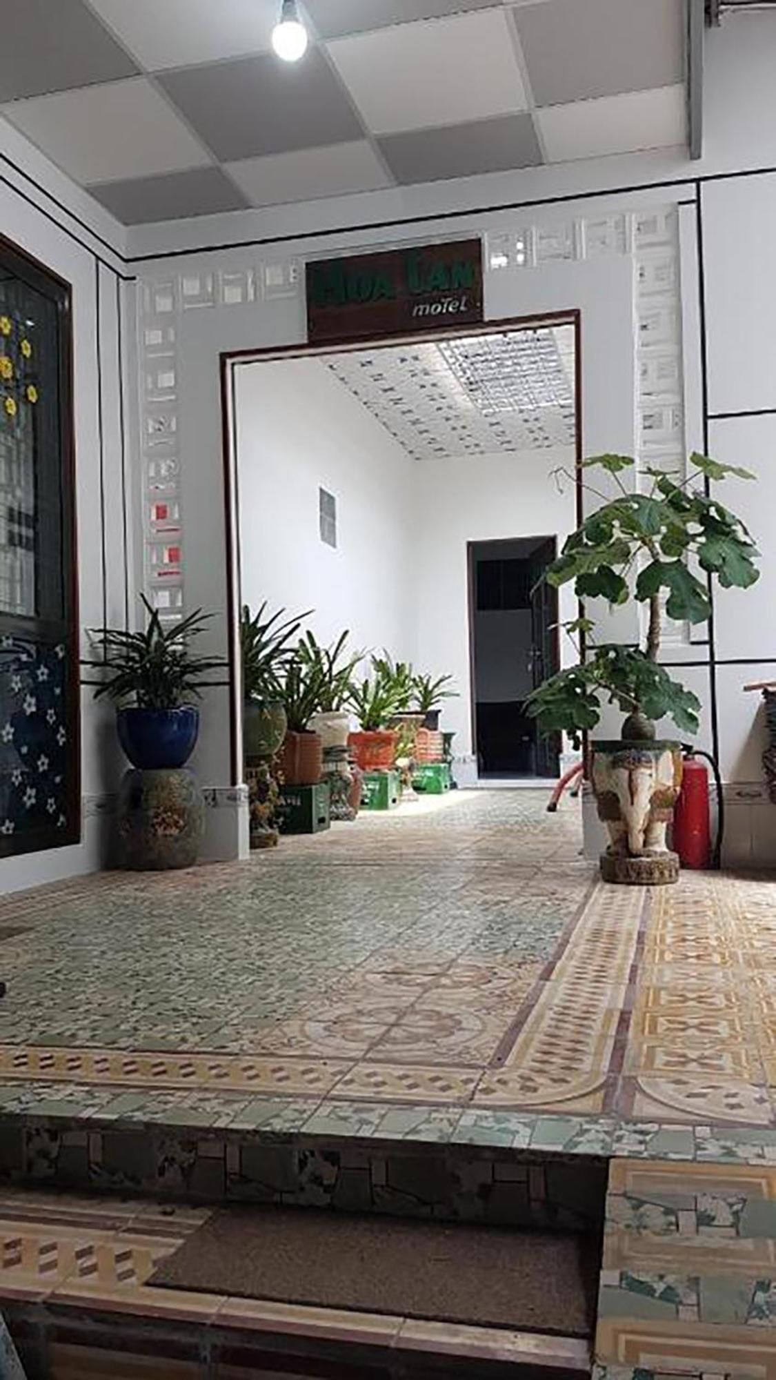 Giong Tu Dien Hoa Lan Motel & Homestay المظهر الخارجي الصورة
